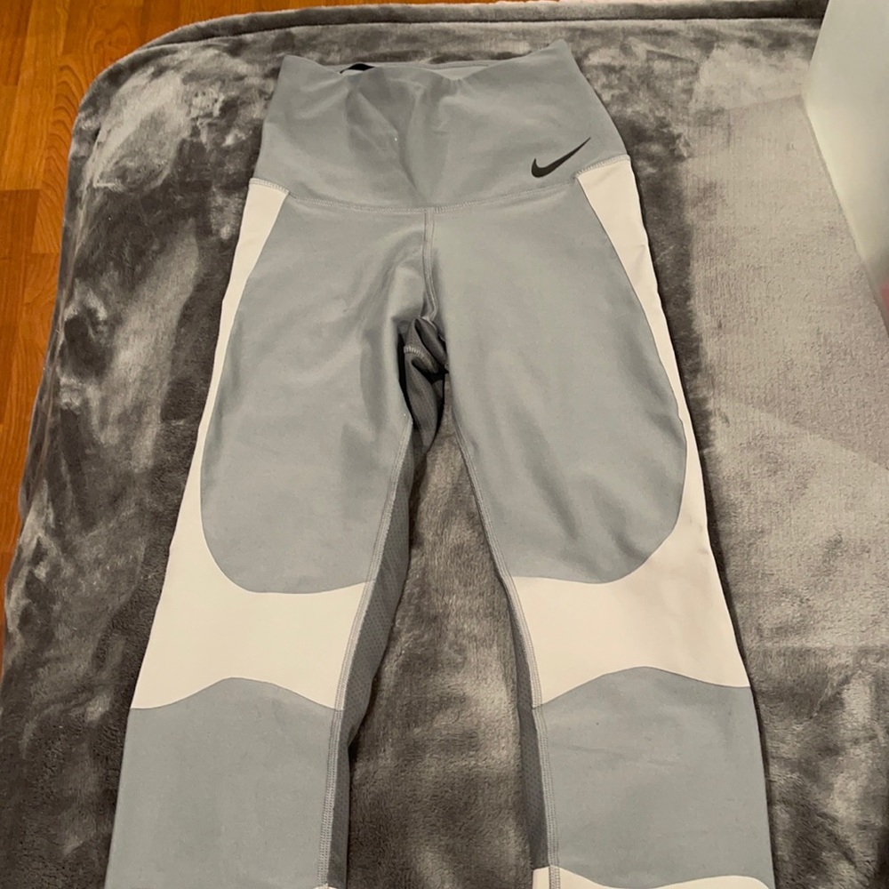 Nike dri-fit leggings